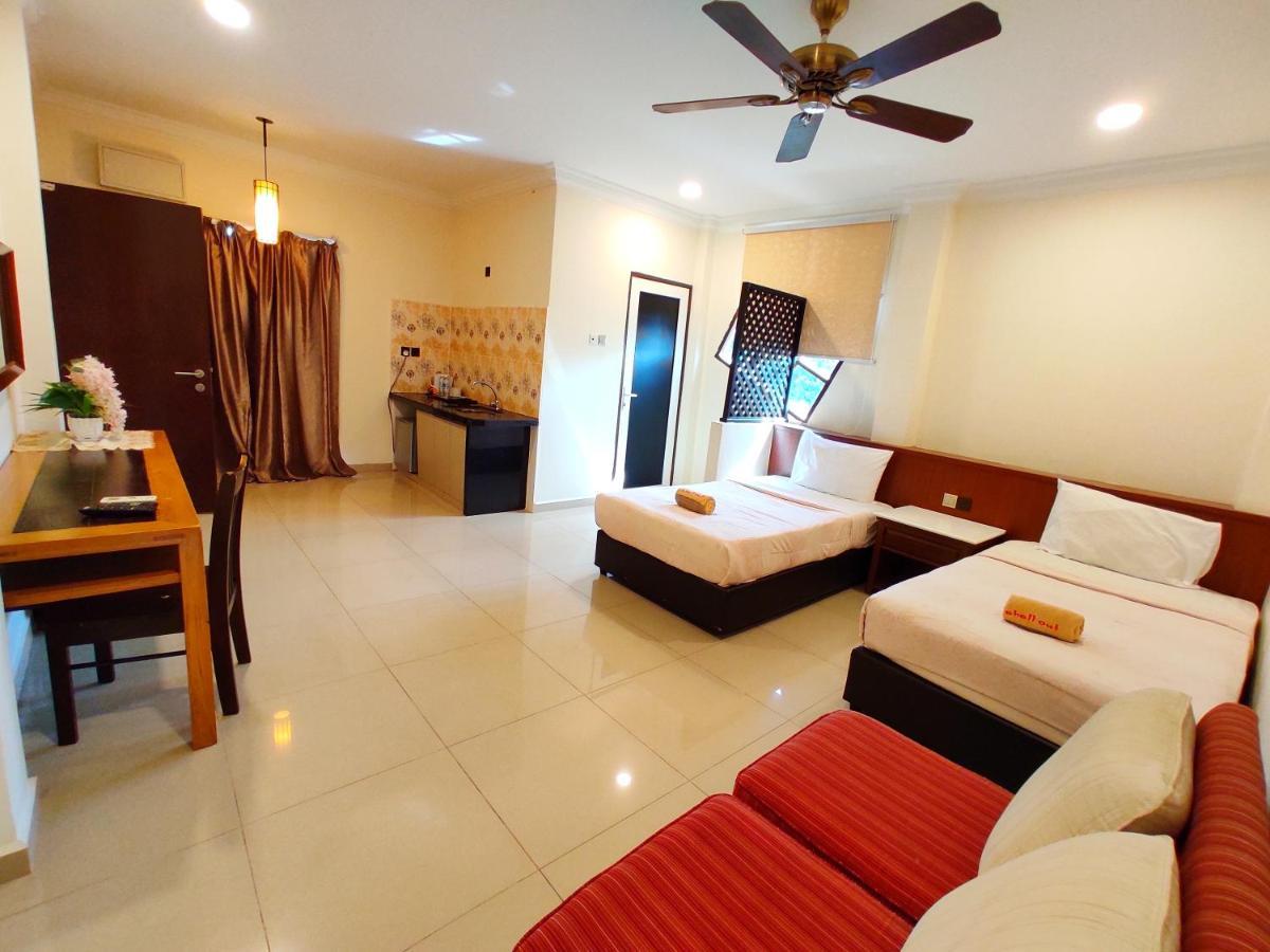 Adina Drive-In Motel Cenang - Managed By Shell Out Resort Pantai Cenang  Eksteriør bilde
