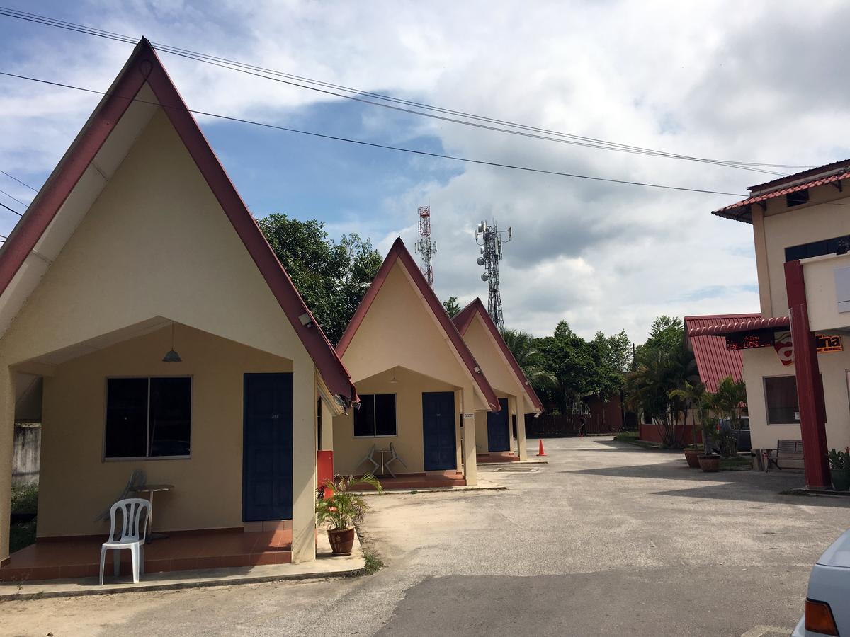 Adina Drive-In Motel Cenang - Managed By Shell Out Resort Pantai Cenang  Eksteriør bilde