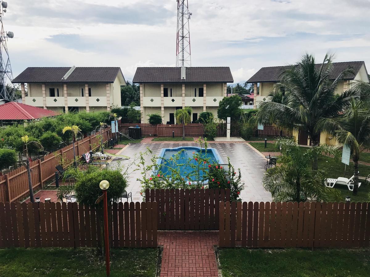 Adina Drive-In Motel Cenang - Managed By Shell Out Resort Pantai Cenang  Eksteriør bilde